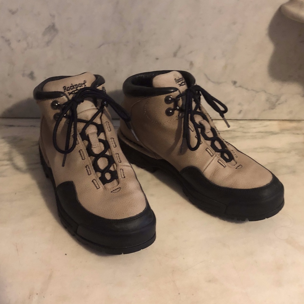 Women's Size 8 ROCKPORT Hiking boots Tan/Black